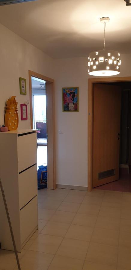 Apartma Orange Apartment Копер Екстериор снимка
